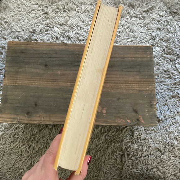 Skinny Legs and All by Tom Robbins - First Ed / First Printing - Wow! - Picture 13 of 13